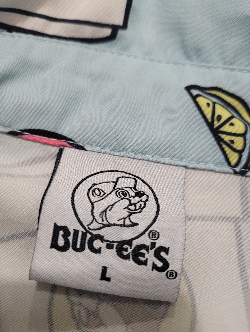 Buc-ees Hawaiian Shirt Size L Pink Flamingos, Palms, Drink, Pineapples Button Up - Picture 3 of 5